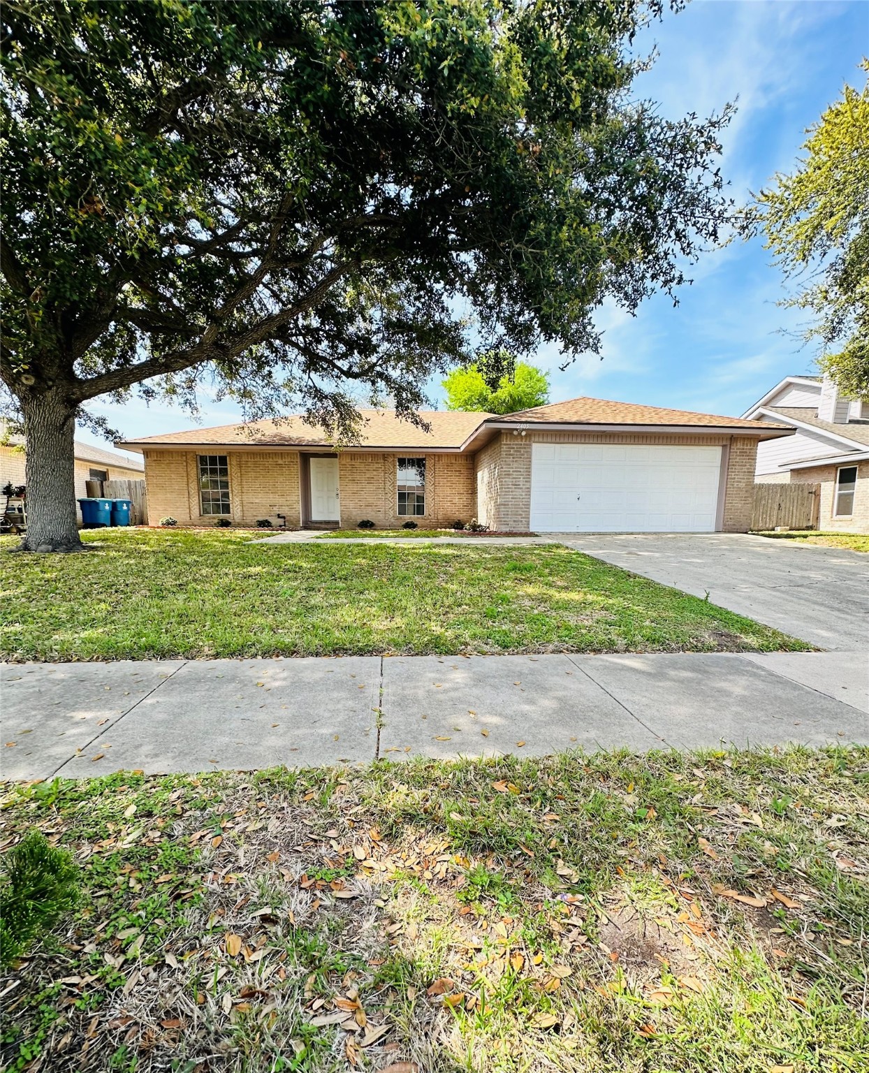 2405 Oak Grove Drive Portland TX 78374