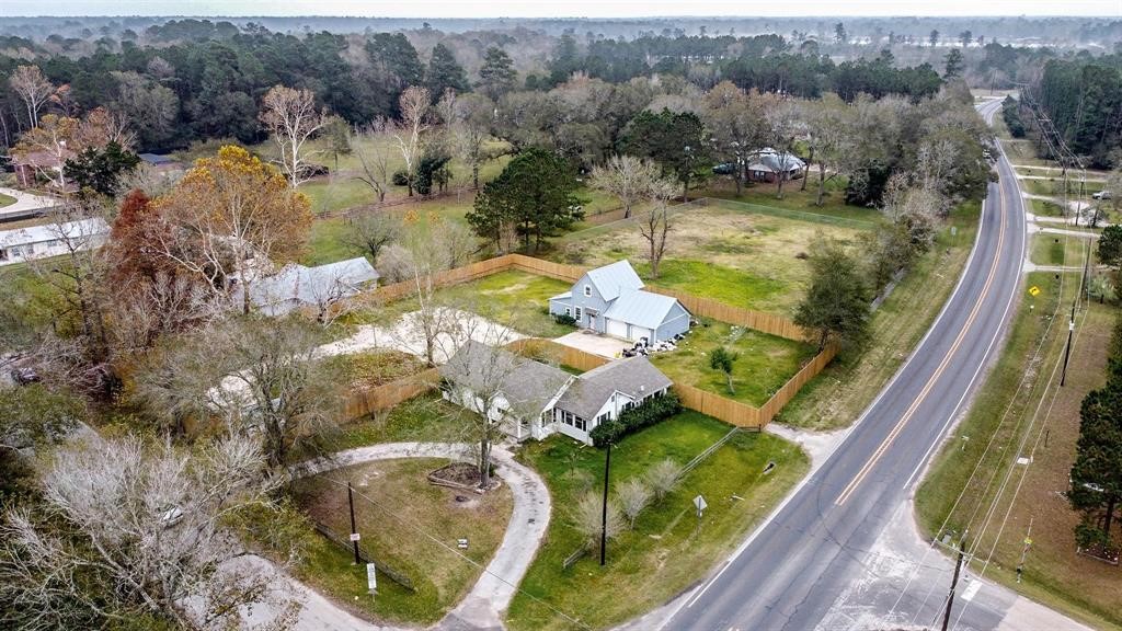 26 County Road 318 Cleveland TX 77327