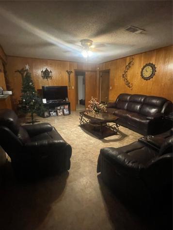 1202 Westgate Drive Wharton TX 77488
