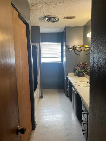 1202 Westgate Drive Wharton TX 77488