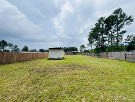 3362 County Road 5018 Cleveland TX 77327