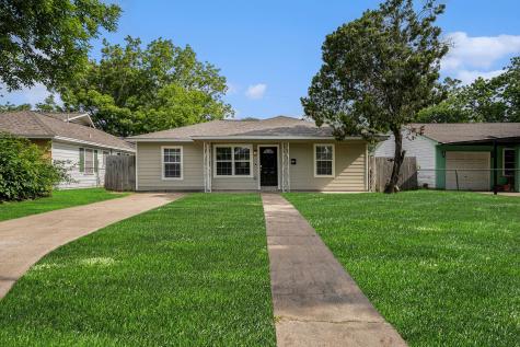 4813 Larkspur Street Houston TX 77033