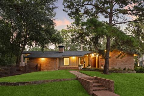 1202 Ridgeley Drive Houston TX 77055