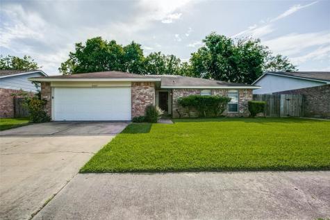 9907 Towne Tower Lane Sugar Land TX 77498