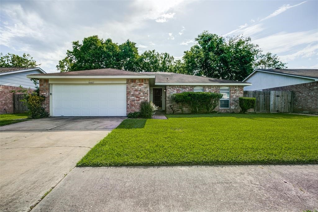 9907 Towne Tower Lane Sugar Land TX 77498