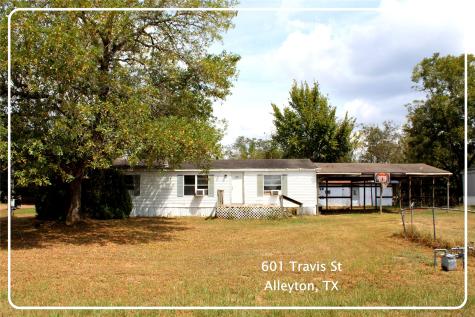 601 Travis Street Alleyton TX 78935