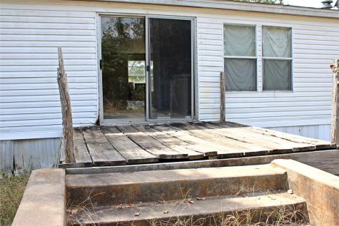 601 Travis Street Alleyton TX 78935