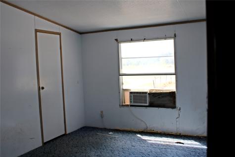 601 Travis Street Alleyton TX 78935