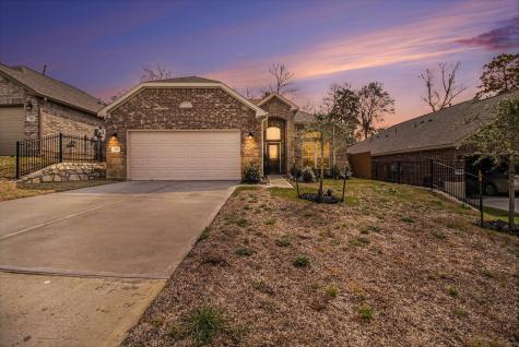 918 Golden Willow Lane Conroe TX 77304