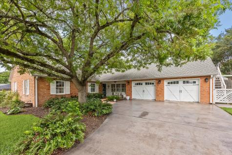 701 Peachtree Drive Brenham TX 77833