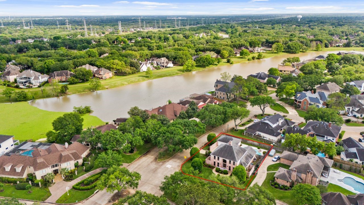 203 Laurel Springs Court Sugar Land TX 77478