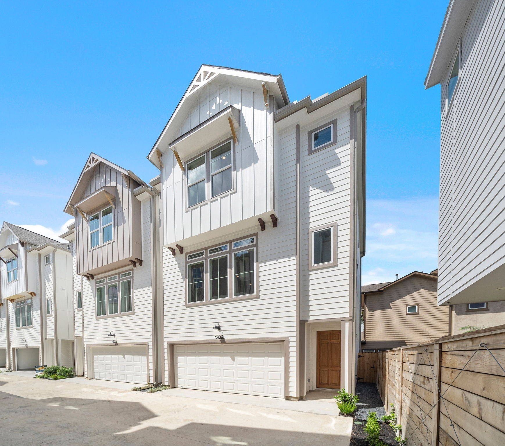 4308 Marina Street B Houston TX 77007