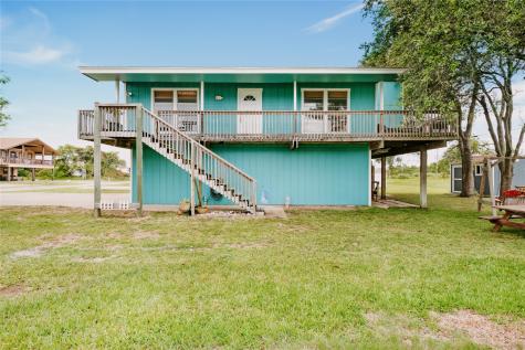 88 Bay Street Port O Connor TX 77982