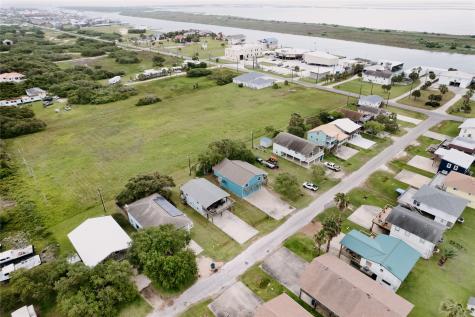 88 Bay Street Port O Connor TX 77982