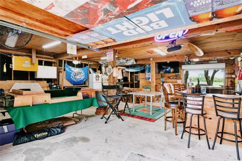 88 Bay Street Port O Connor TX 77982