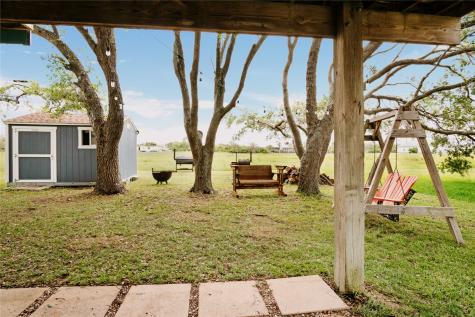 88 Bay Street Port O Connor TX 77982
