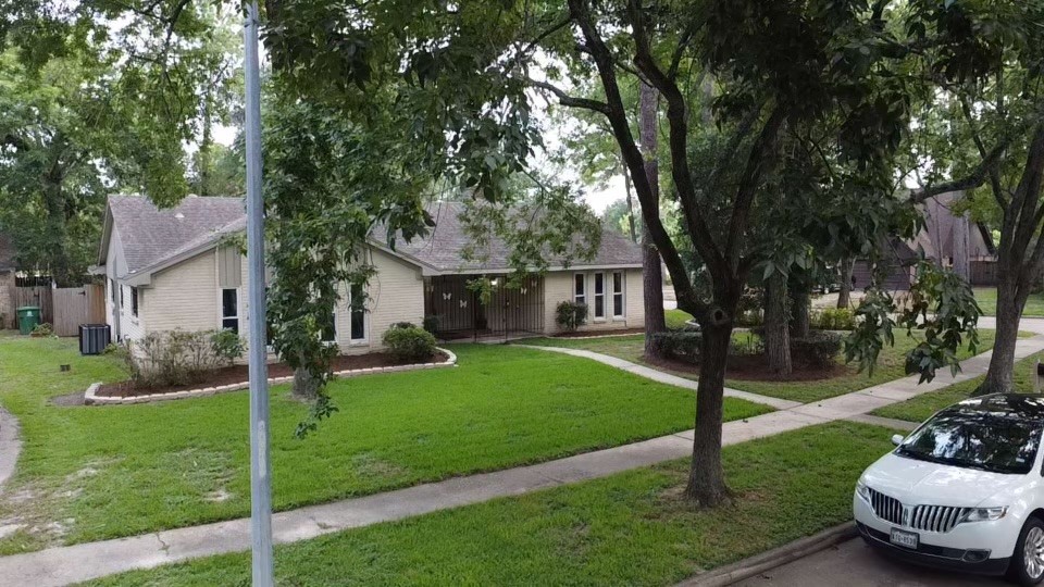 4215 Butternut Court Houston TX 77088