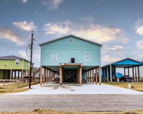 619 Private Road 675 Sargent TX 77414
