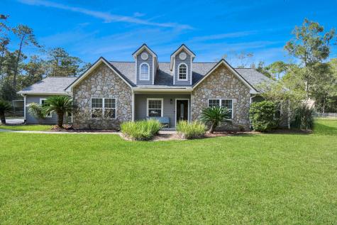 220 Cherokee Circle Wallisville TX 77597