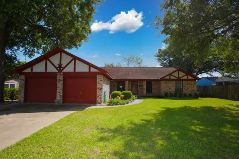 416 Forest Oaks Lane Lake Jackson TX 77566