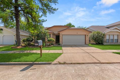 16043 Vista Del Mar Drive Houston TX 77083