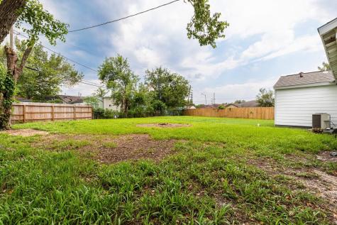 9529 Fairland Drive Houston TX 77051