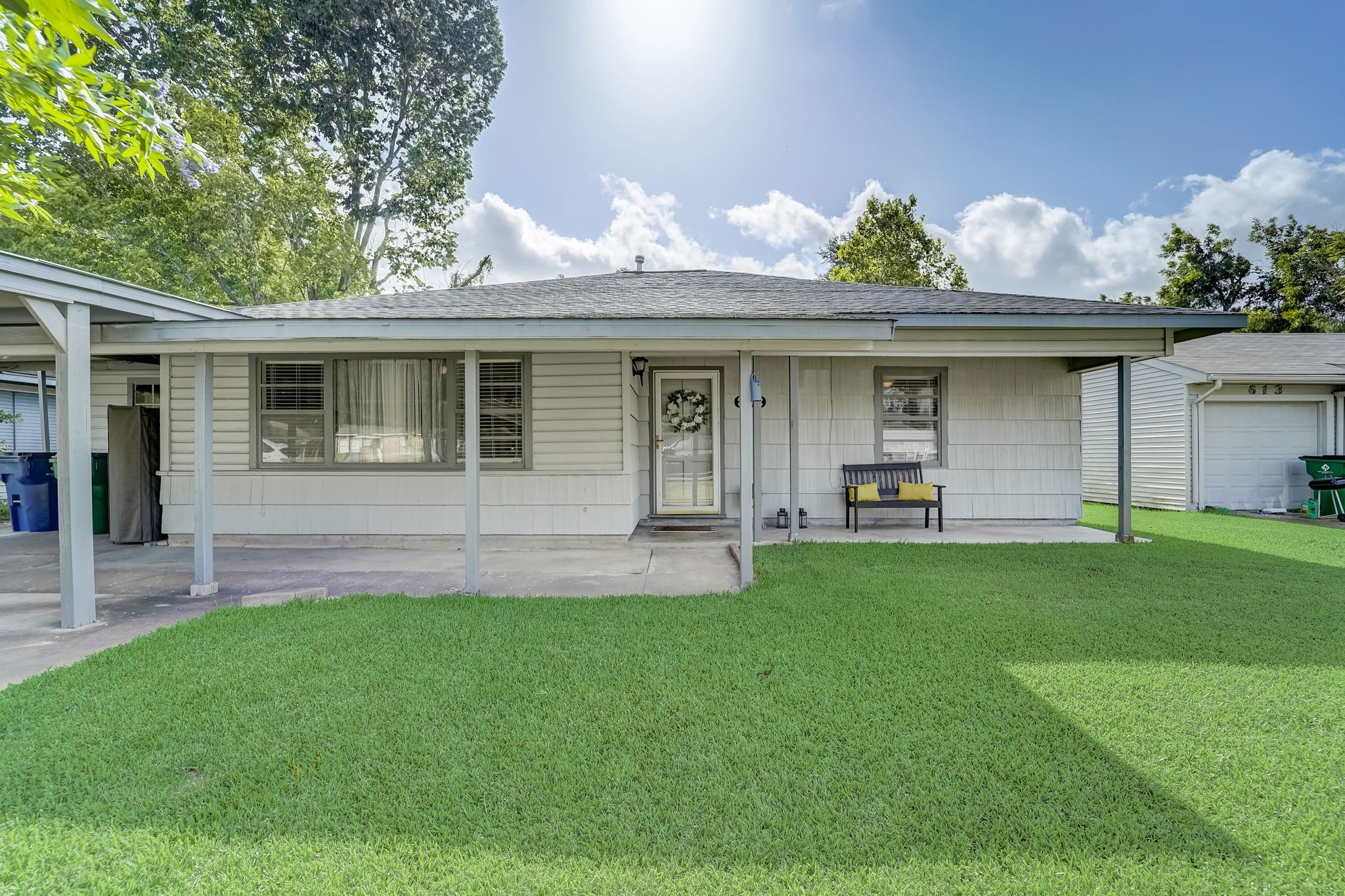 609 Farrer Street Angleton TX 77515