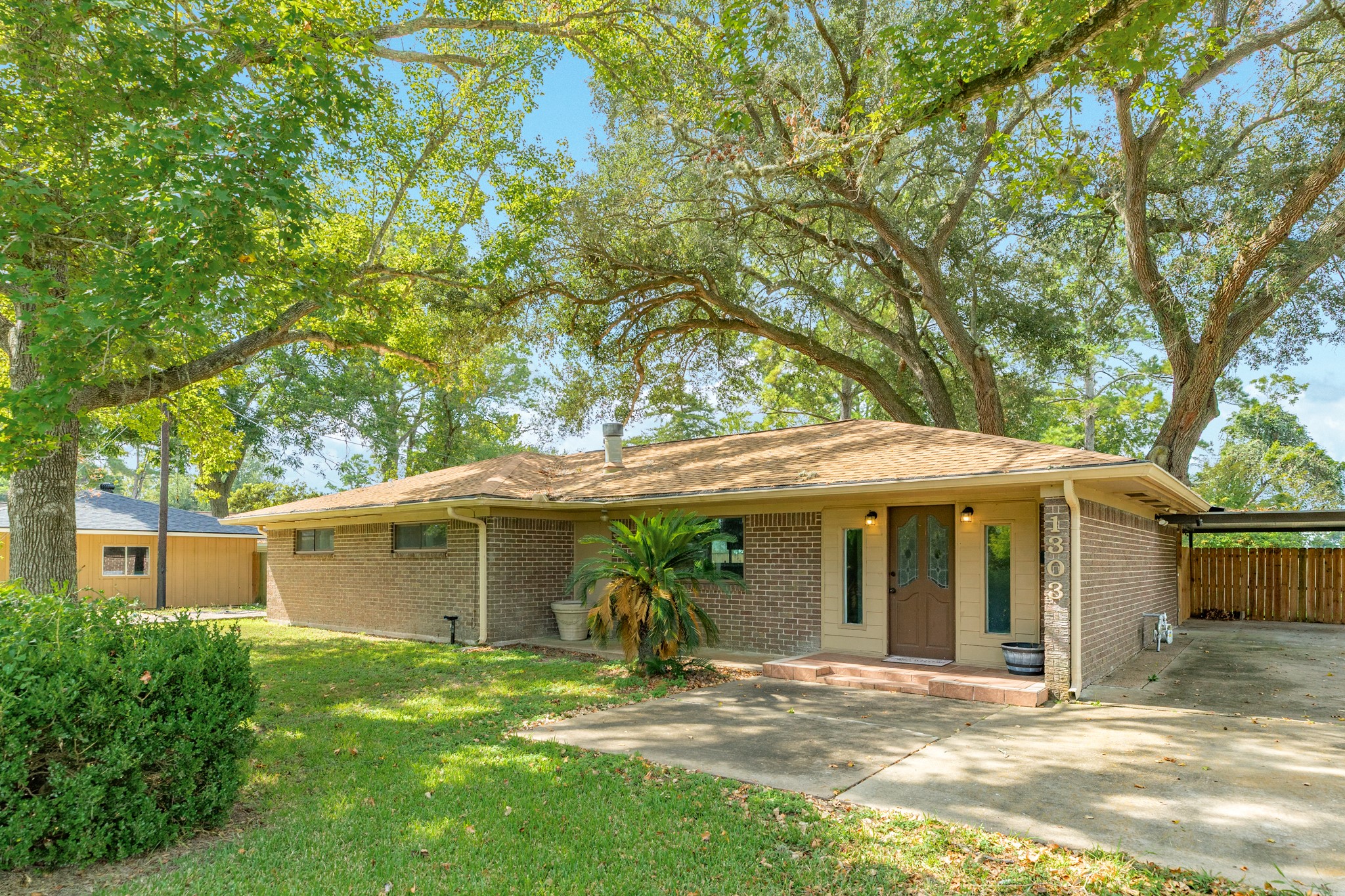 1303 Mac Drive Sweeny TX 77480