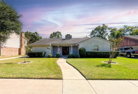 16434 Glenshannon Drive Houston TX 77059