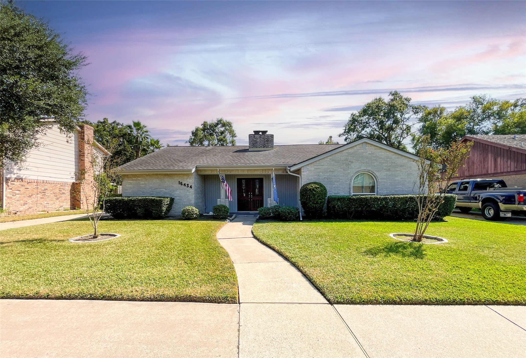 16434 Glenshannon Drive Houston TX 77059