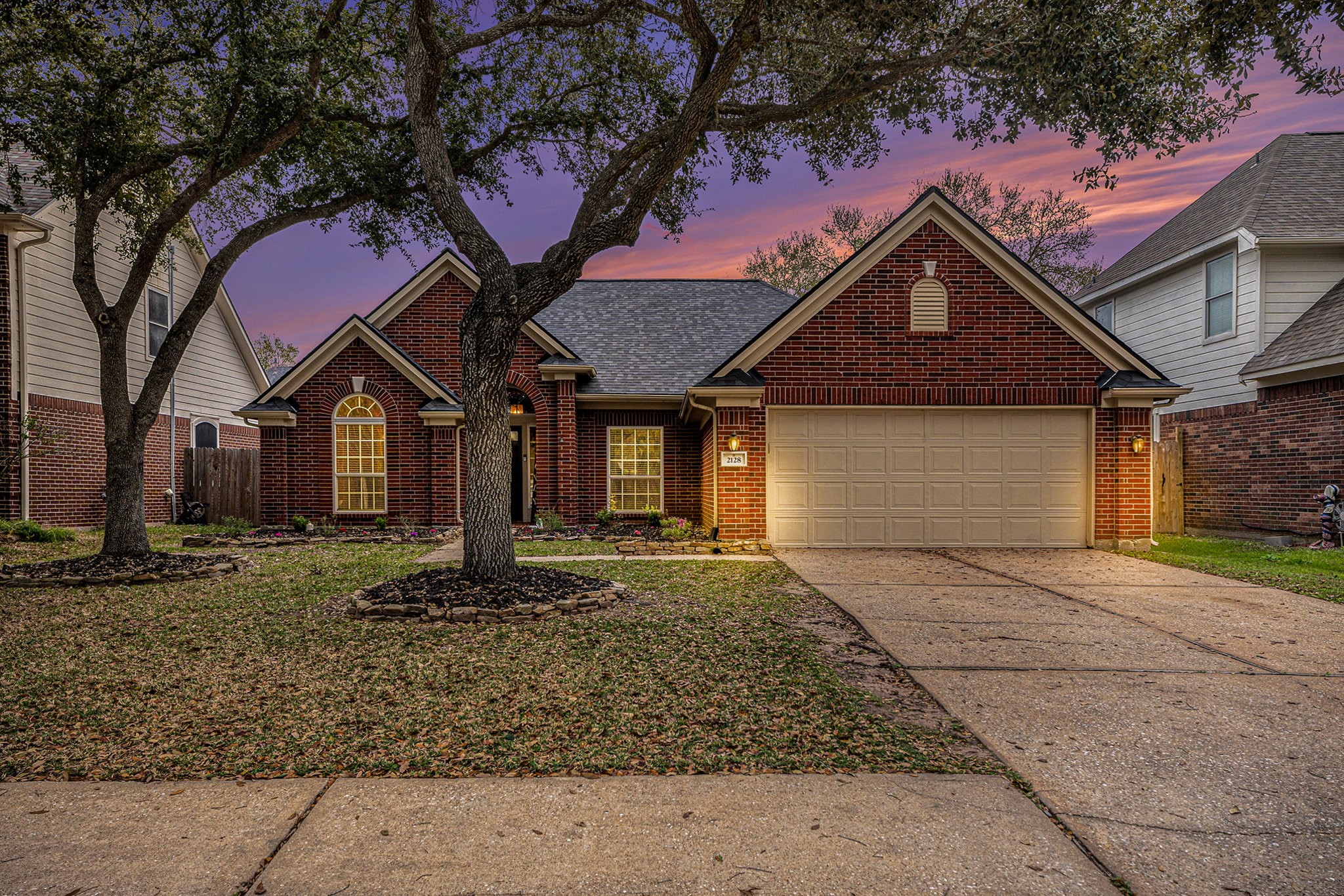 2128 Crimson Lake Lane League City TX 77573