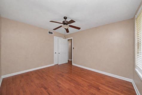 2914 Dragonwick Drive Houston TX 77045