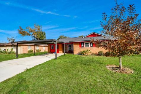 2914 Dragonwick Drive Houston TX 77045