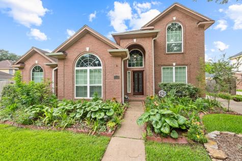 2034 Cypress Bend Lane Sugar Land TX 77478