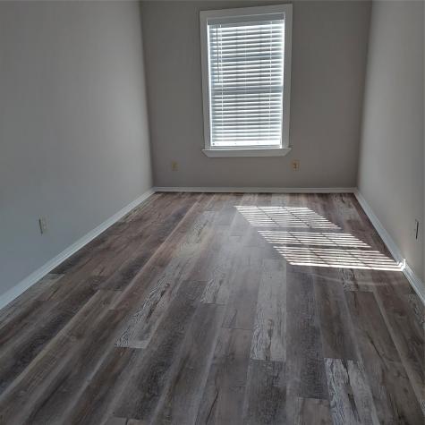 6047 W Creek Road East Bernard TX 77435