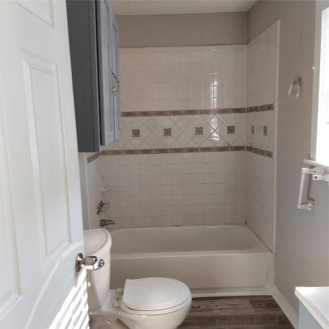 6047 W Creek Road East Bernard TX 77435
