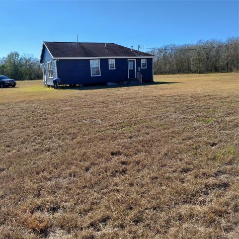 6047 W Creek Road East Bernard TX 77435