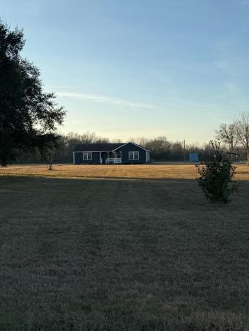 6047 W Creek Road East Bernard TX 77435