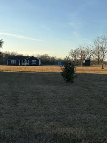 6047 W Creek Road East Bernard TX 77435