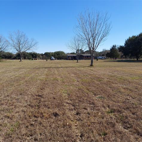 6047 W Creek Road East Bernard TX 77435