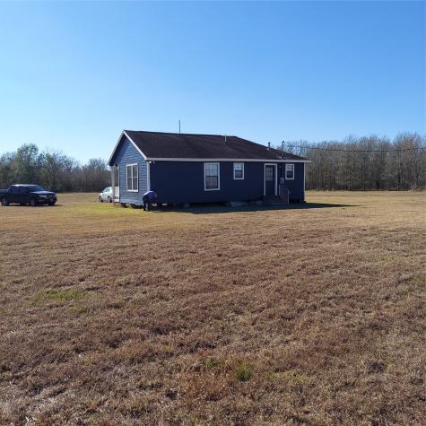 6047 W Creek Road East Bernard TX 77435