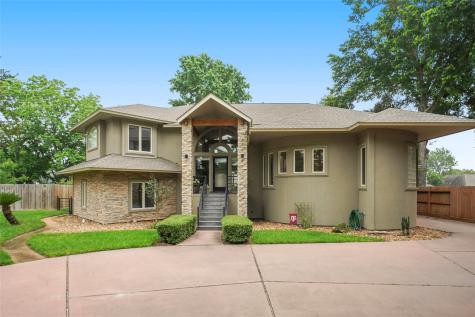 9970 Twin Shores Drive Willis TX 77318