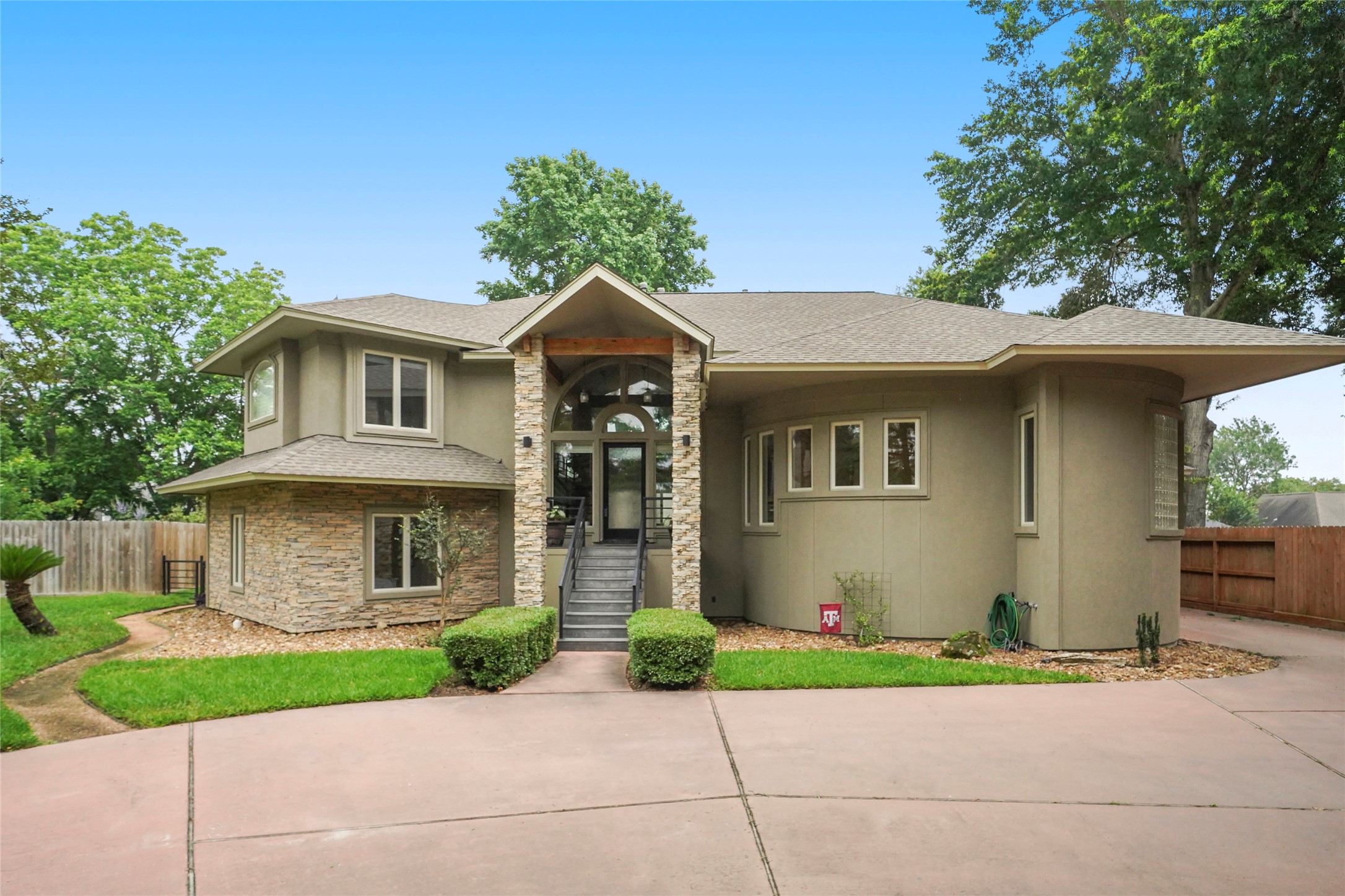 9970 Twin Shores Drive Willis TX 77318
