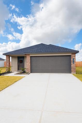 1018 Bluegill Lane Alvin TX 77511