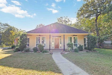 124 Hiwon Drive Conroe TX 77304