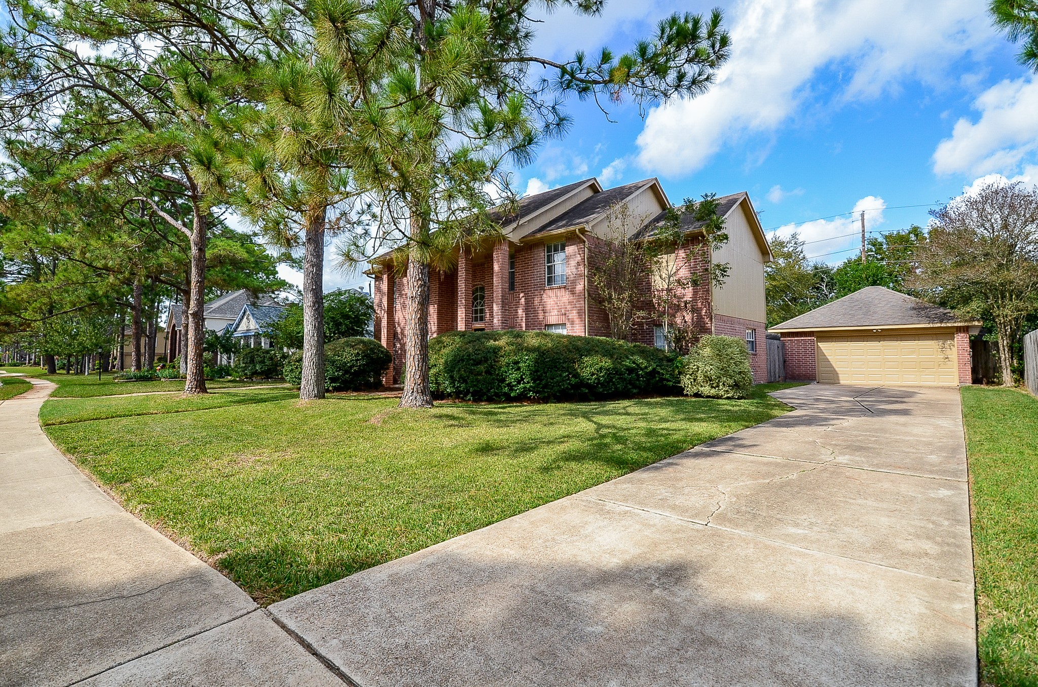 14110 Ragus Lake Drive Sugar Land TX 77498
