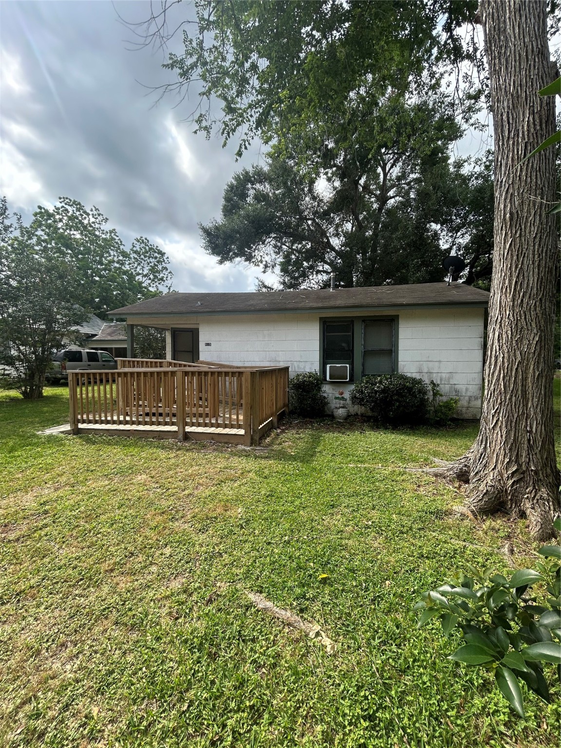 815 Marik Street East Bernard TX 77435