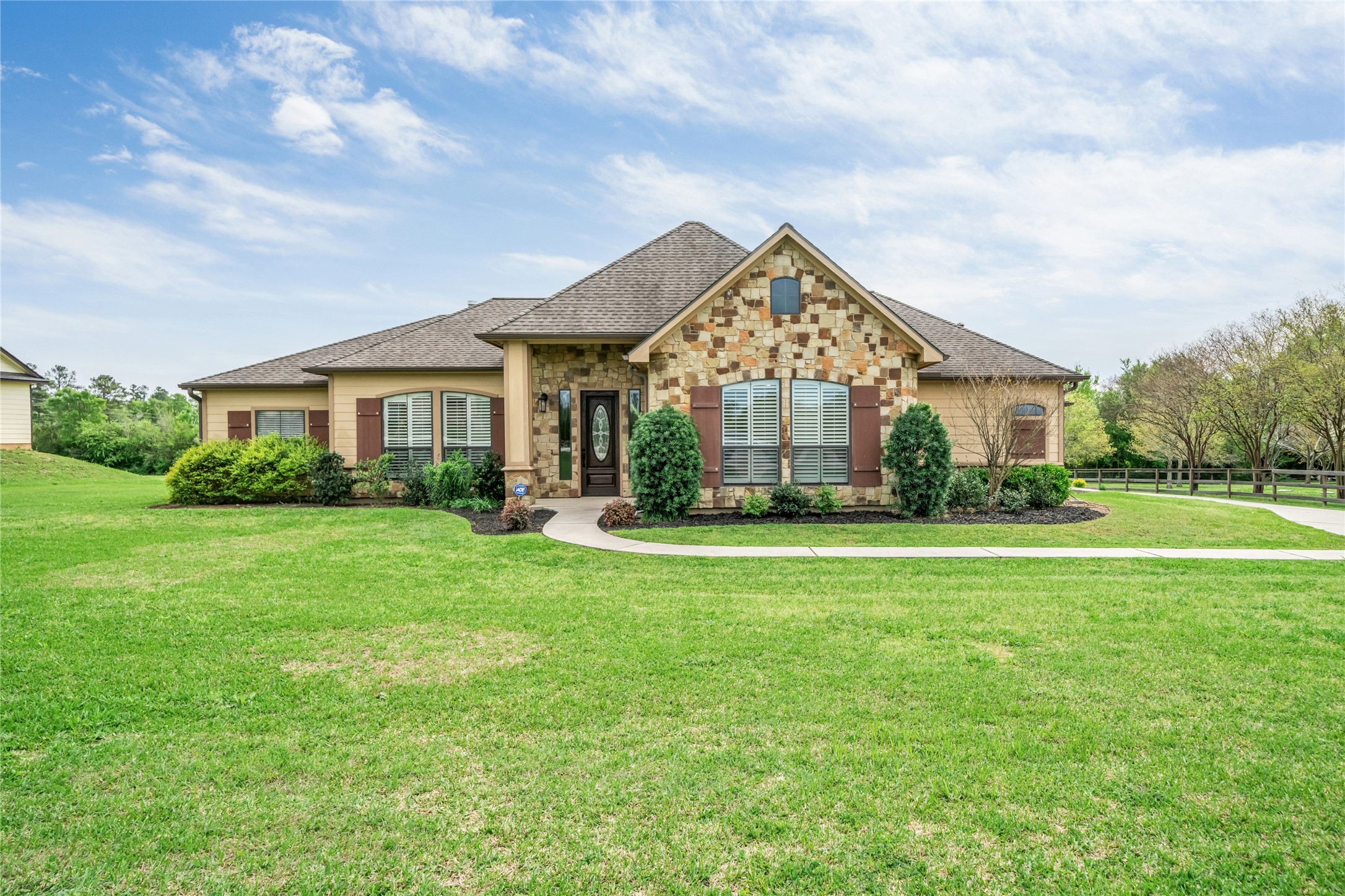 22009 Stone Creek Lane Montgomery TX 77316
