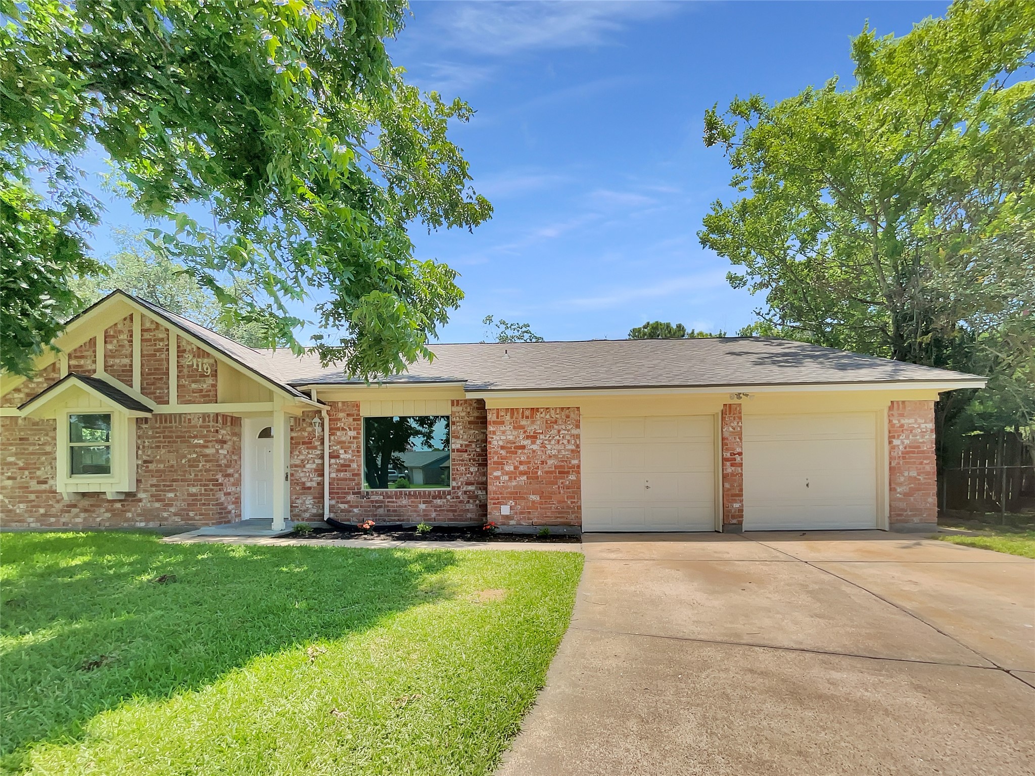 2119 Yorktown Court S League City TX 77573