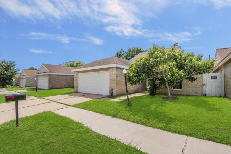 6130 Briar Terrace Drive Houston TX 77072